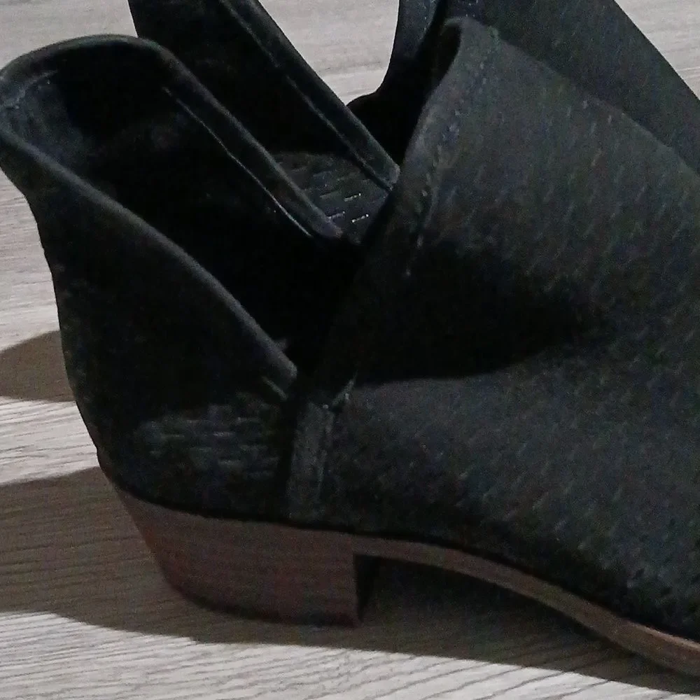 Lucky Brand Black Women's Ankle Boots booties Sz 6 EUC